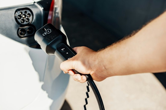 ComEd Sparks Change with $57 Million Rebate Initiative for EVs and Charging Stations in Northern Illinois