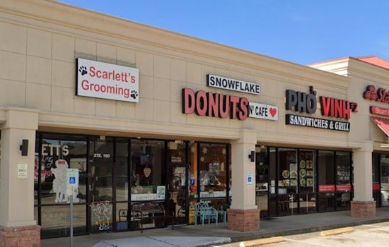 Community Rallies Behind Spring, Texas Doughnut Shop After Owner Claps Back at Online Critic
