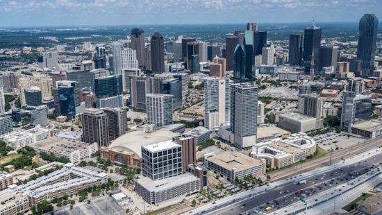 Dallas Residents to Enjoy Sunny Skies and Spirited Winds, Says National Weather Service
