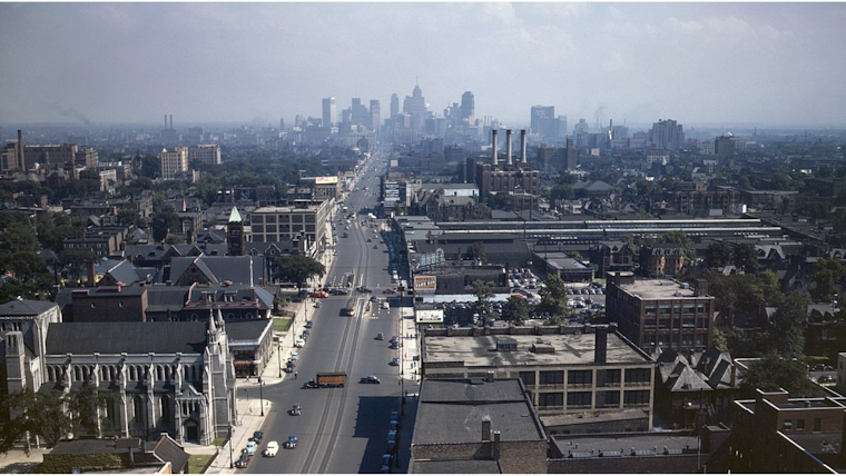 Detroit Anticipates Mixed Bag of Spring Weather, With Sun, Showers, and Gusts