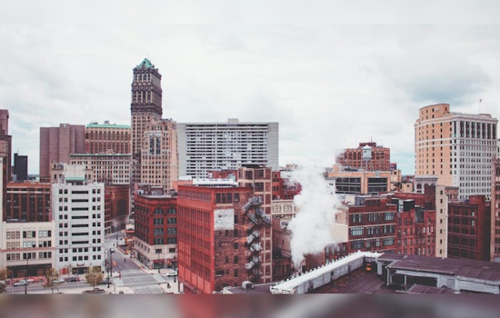 Detroit Braces for Chilly Week with Mix of Clouds and Sunshine, Possible Showers Ahead