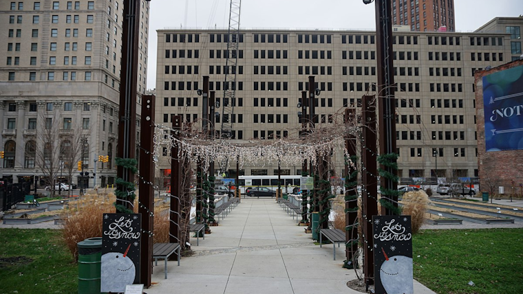 Detroit Braces for Mix of Snow and Rain with Gusty Winds Ahead of the Weekend