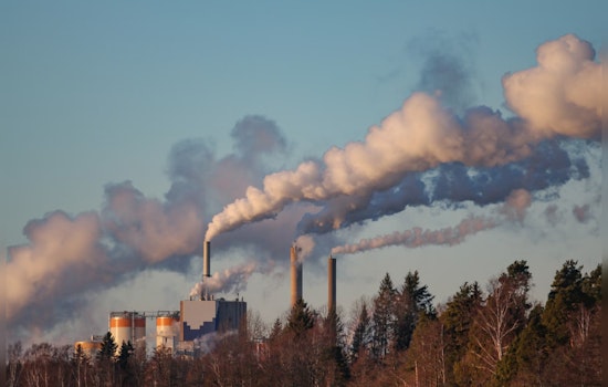 Detroit Faces 'Unhealthy for Sensitive Groups' Air Quality, Residents Advised Caution