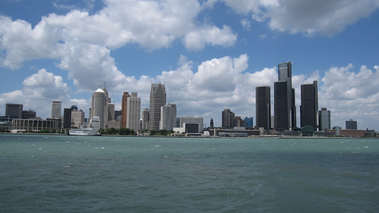 Detroit's Gentle February Weather, Mix of Sun and Clouds with Mild Temperatures