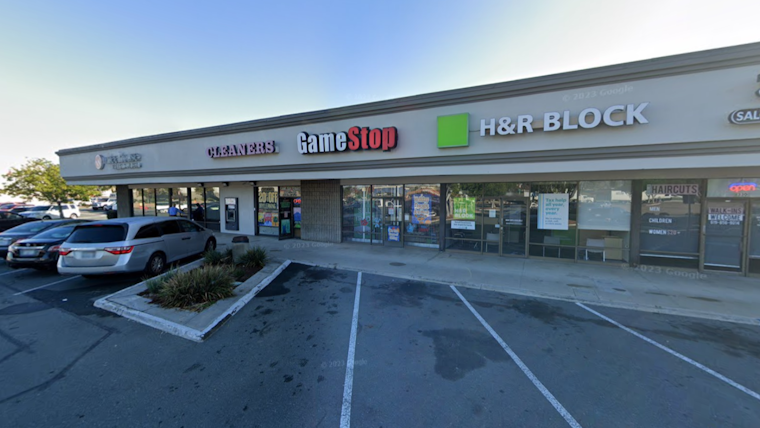 El Cajon Game Stop Employee Assaulted During Theft, Police Arrest Two Teens with Search for Accomplices Ongoing