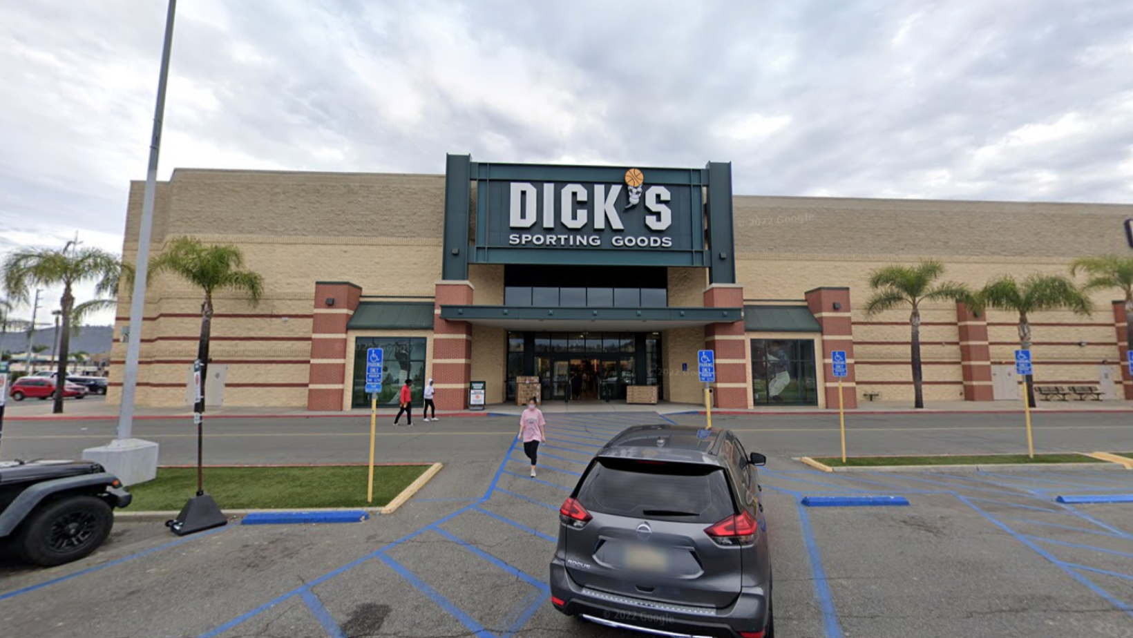 El Cajon Police Arrest Mother Suspected of Grand Theft with Child in