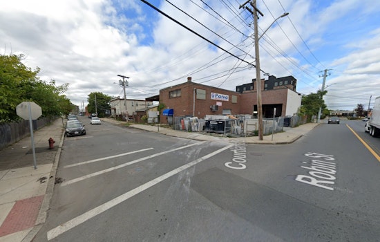 Everett on High Alert as Police Seek Camouflaged Suspect After Non-Fatal Shooting