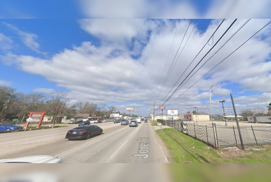 Fatal Three-Vehicle Collision in NW Harris County Leaves One Dead, Shuts Down Jones Road