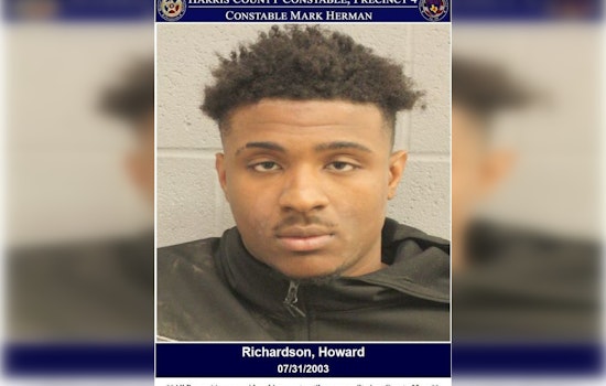 Felon and Two Juveniles Arrested After High-speed Chase in Stolen Vehicle in Harris County