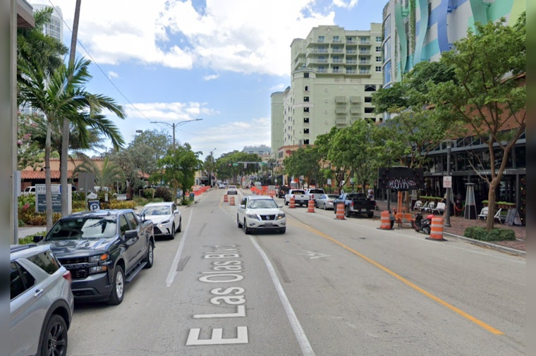 Fort Lauderdale Authorities Investigate Mysterious Oil Spill on New River, Environmental Impact a Concern