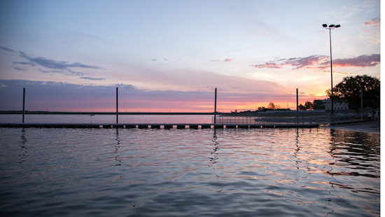 Fort Worth Sewer Collapse Spills Wastewater into Lake Arlington, Emergency Measures in Effect to Protect Water Supply
