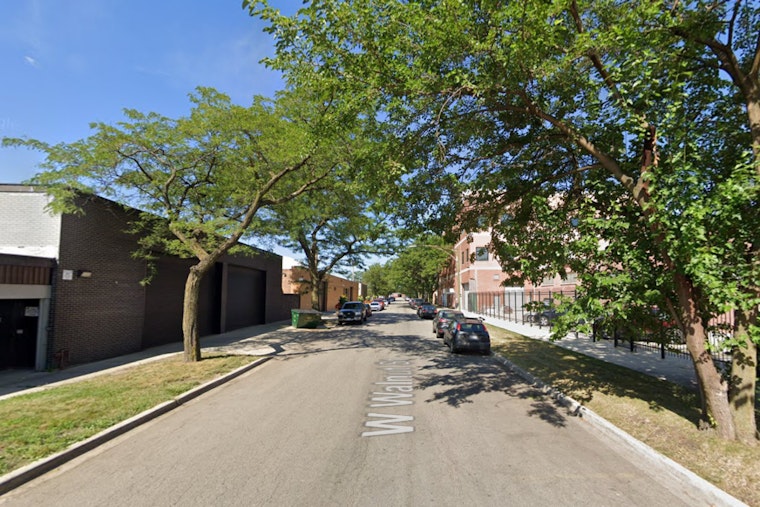 Four Victims Stabbed Outside West Town Nightclub, Chicago Police Seek Leads