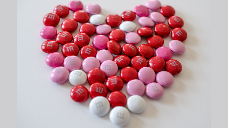 FTC Reports Alarming $1.3 Billion Lost to Romance Scams in 2022, Warns Singles Ahead of Valentine's Day