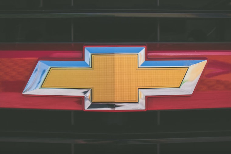 General Motors to Recall Over 323,000 Pickup Trucks Amid Unexpected Tailgate Openings