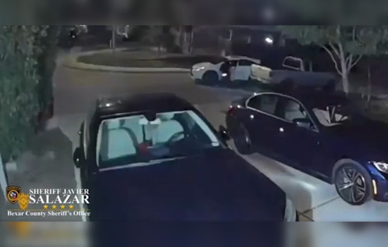 Homeowners Confront Vehicle Burglary Suspects in Bexar County