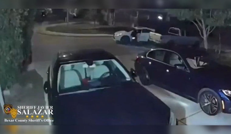 Homeowners Confront Vehicle Burglary Suspects in Bexar County