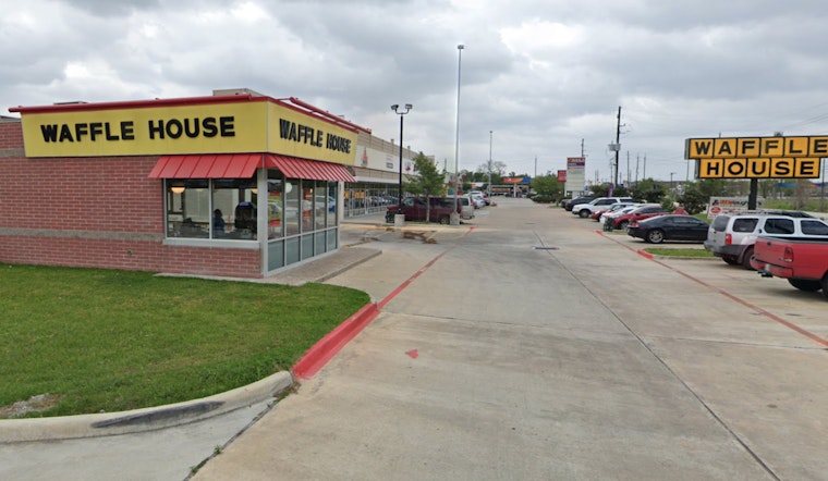 Houston Diners Become Targets in Pre-Dawn Robbery Spree, Leading to Trio's Charges With Violent Crimes