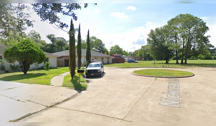 Houston Firefighters Quell Late-Night Blaze in Greater Greenspoint, Saving Lives and Property
