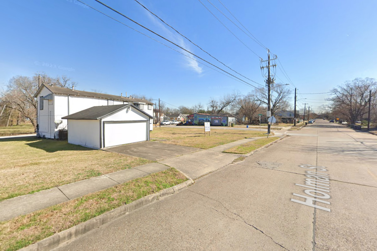 Houston Firefighters Quickly Contain Greater Third Ward Apartment