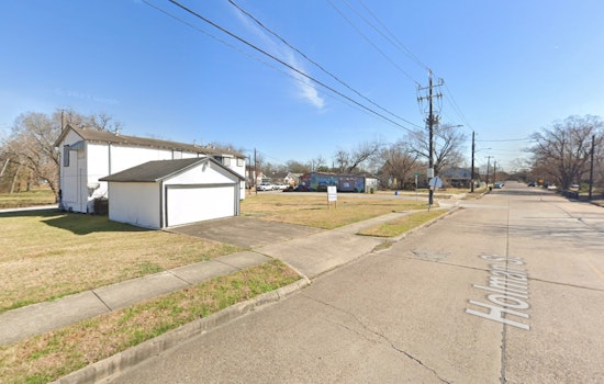 Houston Firefighters Quickly Contain Greater Third Ward Apartment Blaze, No Injuries Reported