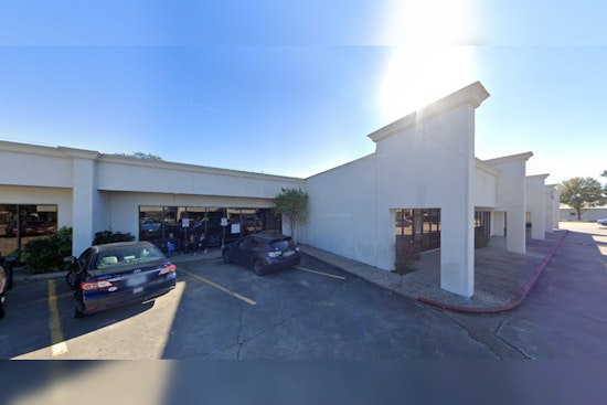 Houston Firefighters Save $2.16 Million Property Value in Blaze at Spring Branch Office Complex