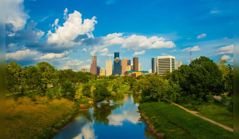 Houston Forecast Promises Sunny Skies and Mild Temps for an Ideal Weekend Outdoors