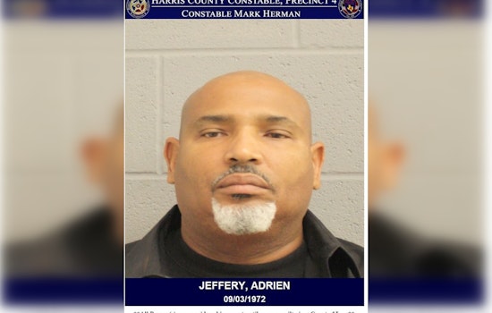 Houston Man Charged with DWI and Illegal Weapon Possession After Failing Sobriety Test