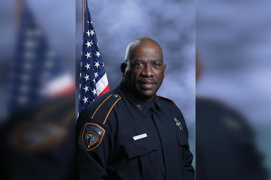 Houston Man Dies in Single-Vehicle Crash, Police Investigate Causes