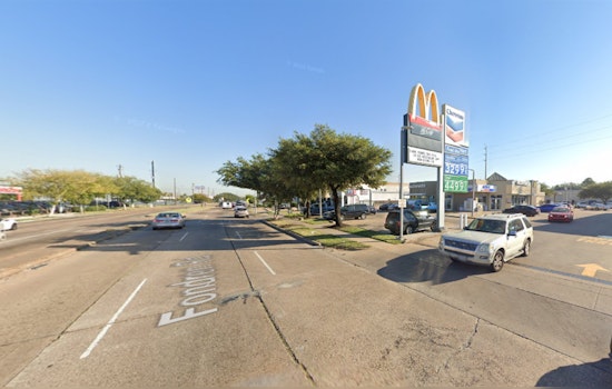 Houston Police Investigate Early Morning Fatal Shooting on Fondren Road, Suspects in White Dodge Charger At Large