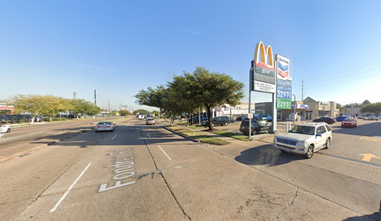Houston Police Investigate Early Morning Fatal Shooting on Fondren Road, Suspects in White Dodge Charger At Large