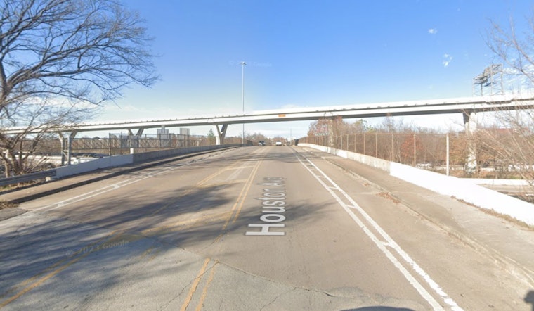 Houston Public Works to Remove Disputed Barriers, Sparking Safety Debate and Calls for Reassessment