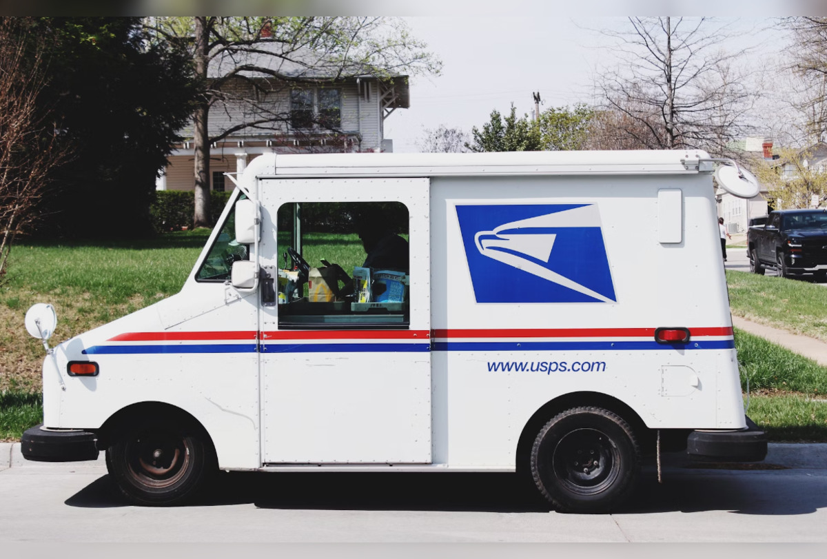 Houston USPS Mail Delivery Performance Falls Below Standards Amid