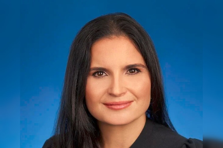 Houston Woman Sentenced to Over 3 Years for Threatening Federal Judge in Florida