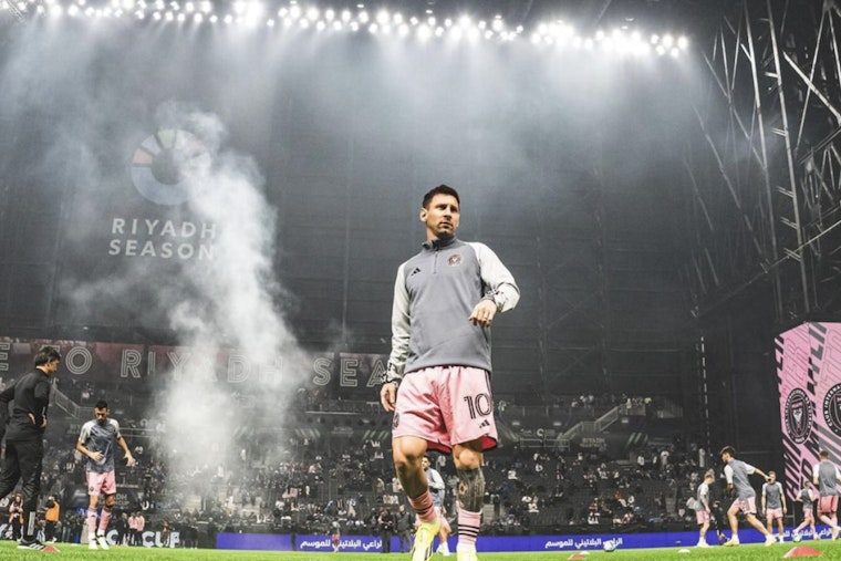 Inter Miami's Global Tour with Messi and Suarez Plagued by Poor Performance and Fan Discontent