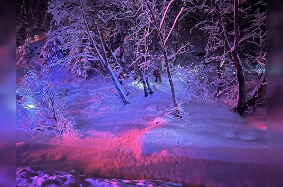 King County Search and Rescue Save Stranded Snowboarders on Cascade Cliff Amid Snowstorm