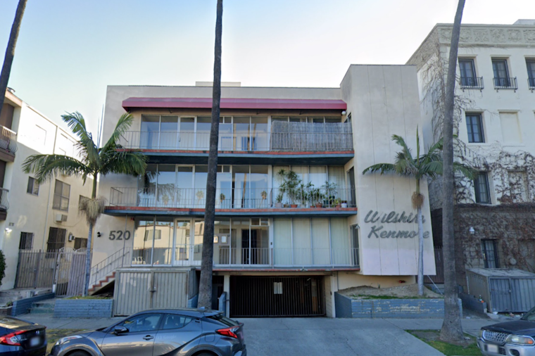LAFD Extinguishes Koreatown Apartment Fire in Under 25 Minutes, No Injuries Reported