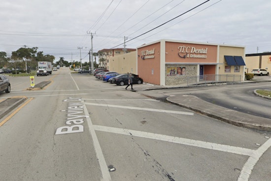 Large Sinkhole Disrupts Traffic in Fort Lauderdale, Public Works Crews Rush to Repair