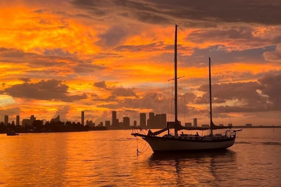 Liveaboard Boaters in Miami Beach Stand Firm Amid Dispute with City Over Anchoring Rights and Environmental Impact