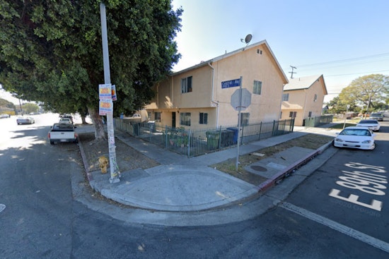 Los Angeles Fire Department Rapidly Extinguishes Vacant House Fire in South Central L.A.