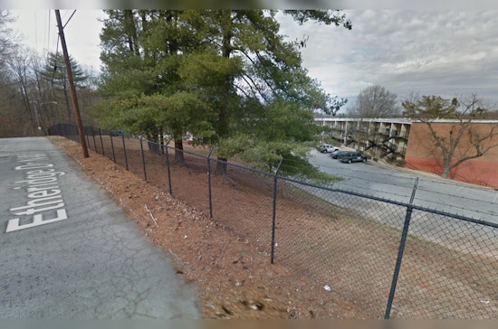 Man Fatally Shot at Etheridge Court Apartments, Atlanta Police Launch Investigation