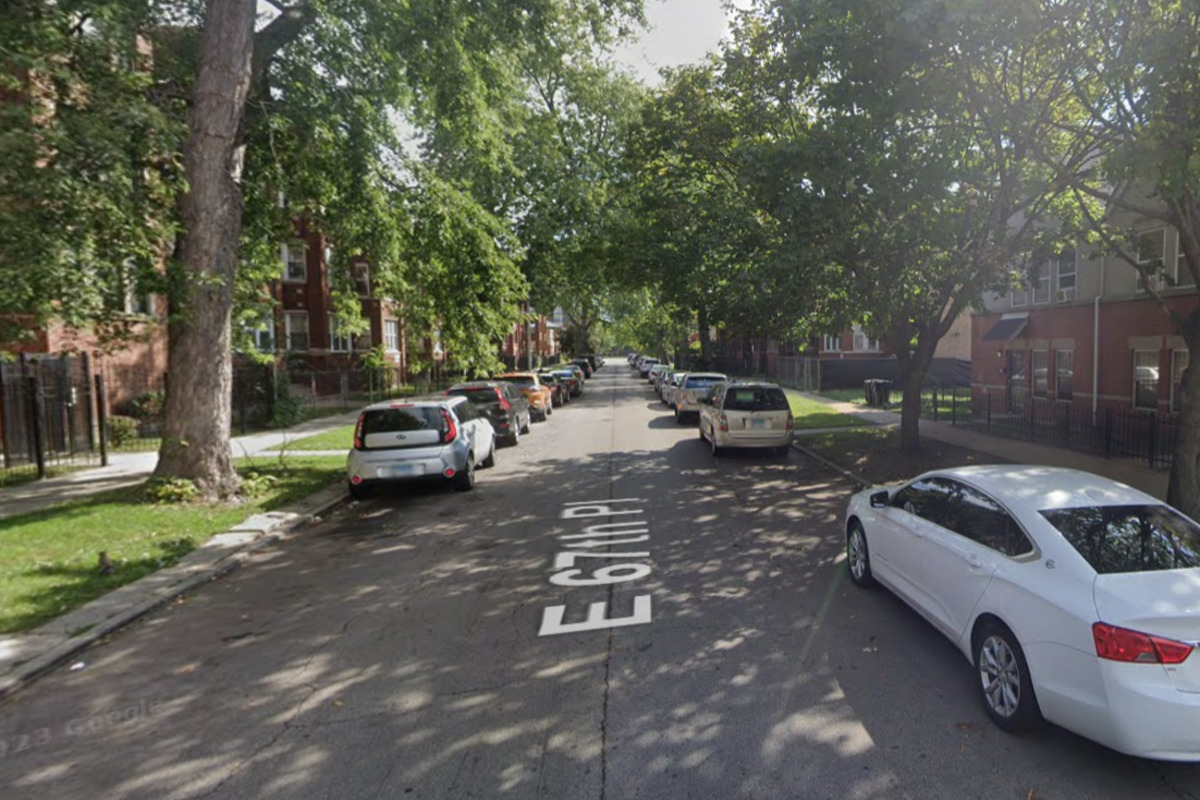 Man Seriously Wounded in South Side Chicago Shooting, No Suspects in