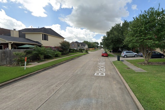 Man Shot by U.S. Marshal and Harris County Deputy While Serving Warrant in Cloverleaf