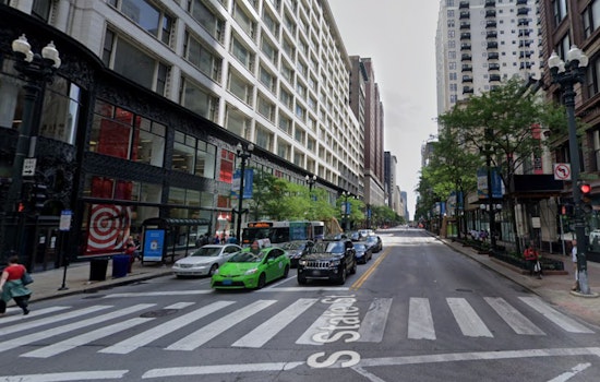 Man Stabbed in Leg During Bold Attempted Robbery on Loop's South State Street in Chicago
