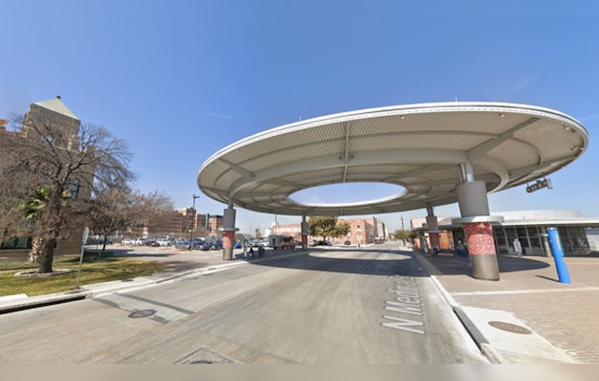 Man Sustains Multiple Wounds in Machete Attack Near Downtown San Antonio, Suspect in Custody