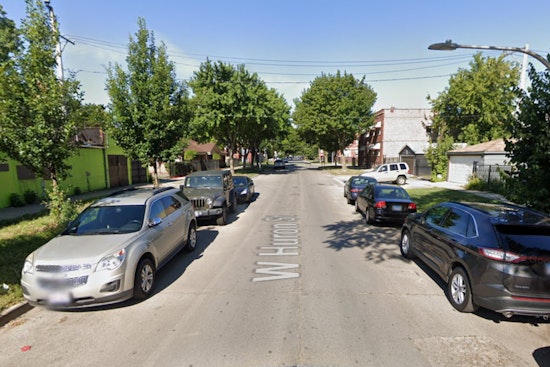 Man Wounded in Late-Night Robbery Shooting on Chicago's West Side; Assailants at Large