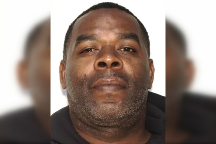 Manhunt Underway for Suspect in Non-Fatal Double Stabbing in Coweta County