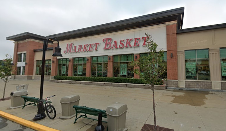 Market Basket Employees in Manchester Pin Down Suspected Wallet Thief Until Police Arrive