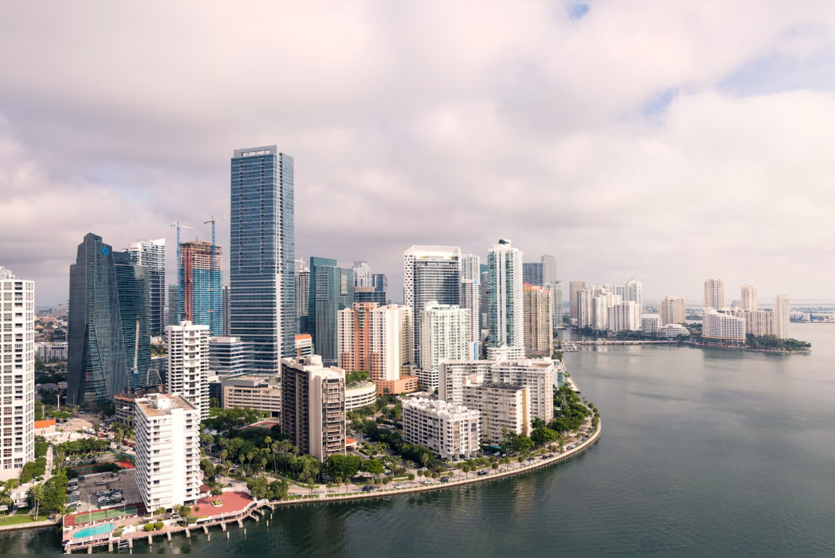 Miami Braces for Mixed Weather Weekend, Sunny Saturday Likely but Rain