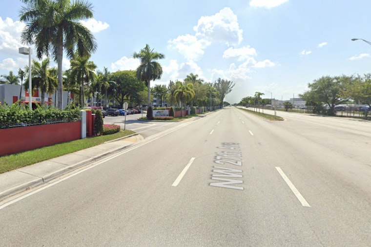 Miami-Dade Police Probe Daylight Carjacking Near Kings Terrace Apartments