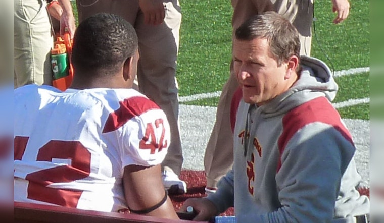 Miami Dolphins Enlist Former Packers Coordinator Joe Barry to Revamp Linebacker Corps